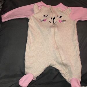 Babygirl pajamas w/ bib & matching mitts.